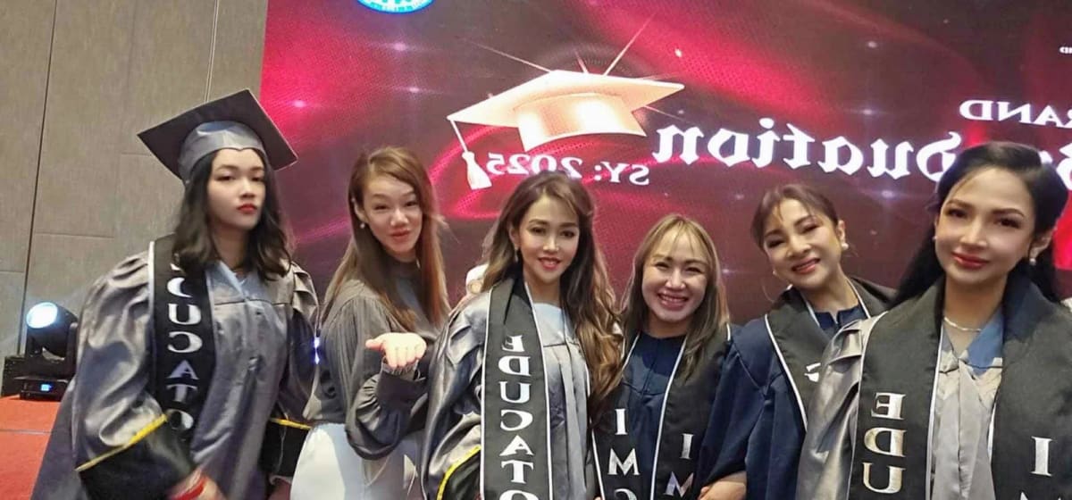 IMCA毕业典礼与学员交流